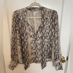Women’s Top